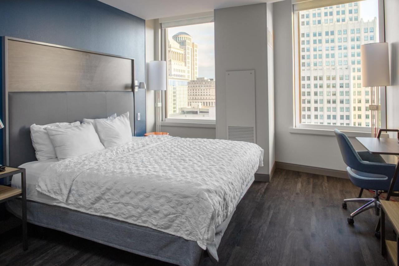 King Room with Walk-In Shower