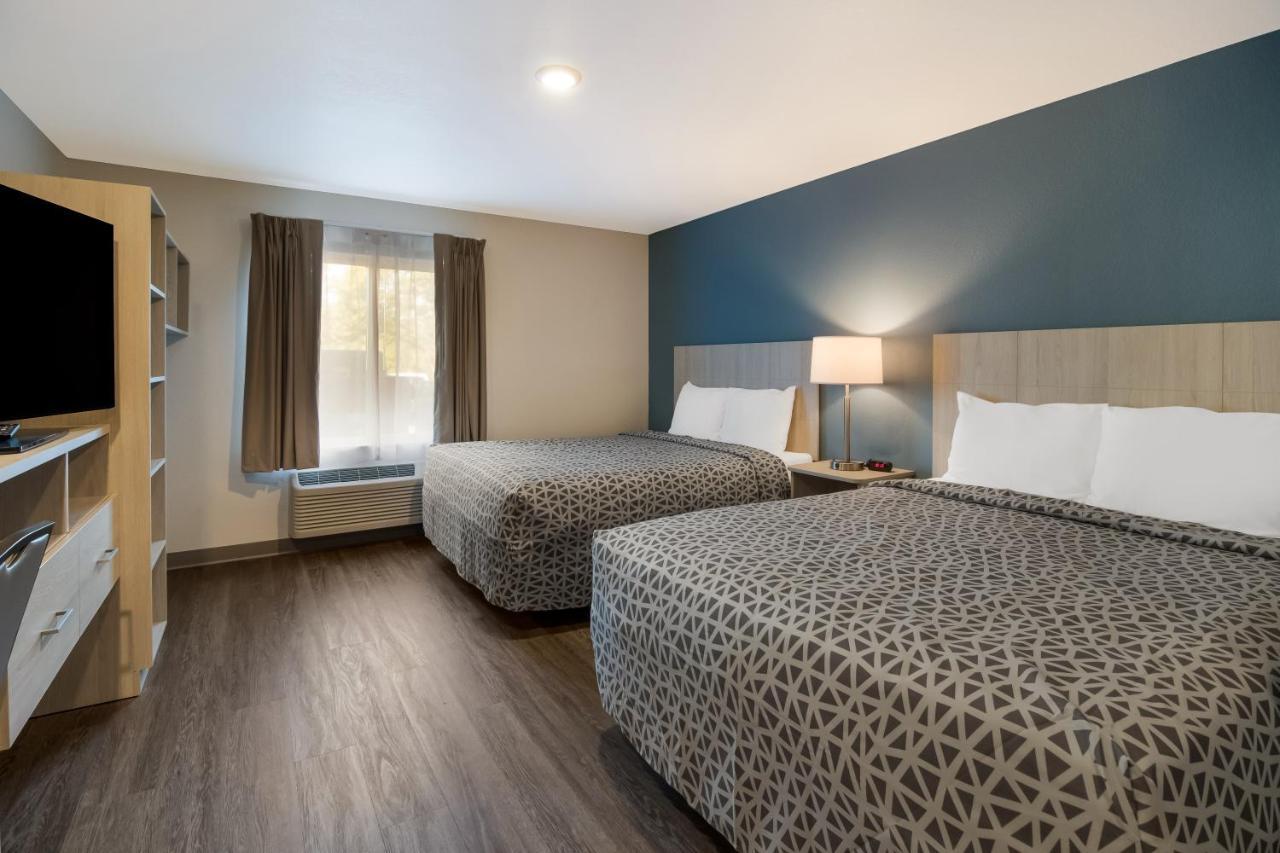 QUEEN SUITE TWO QUEEN BEDS W DISHWASHER DISHES or COOKWARE