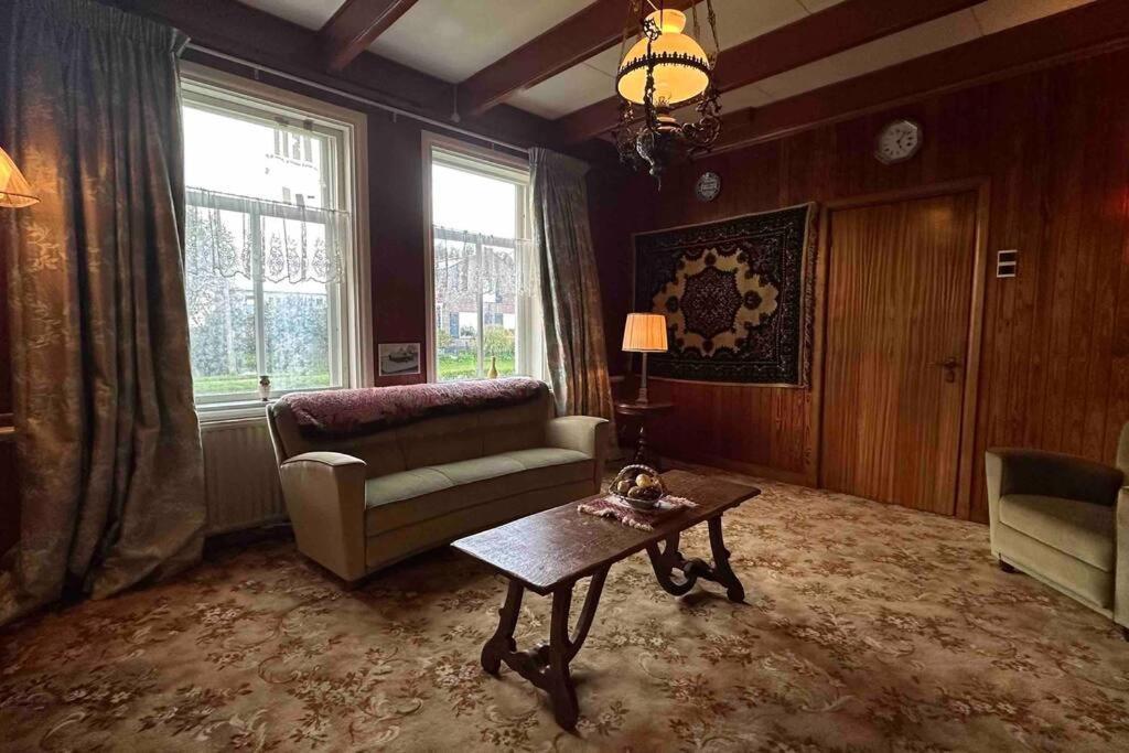 Double Room Private External Bathroom