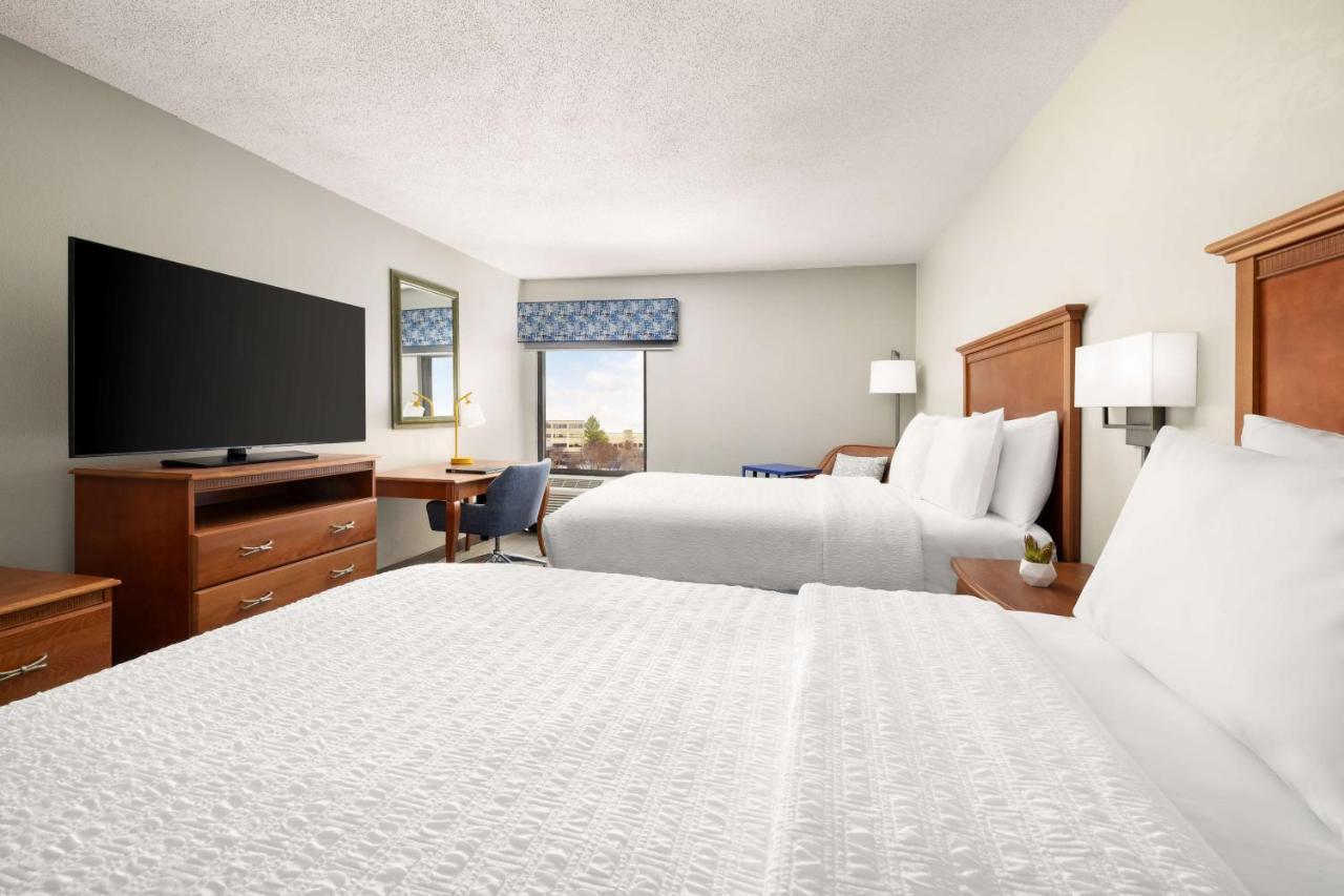 Double Room with Two Double Beds - Non-Smoking