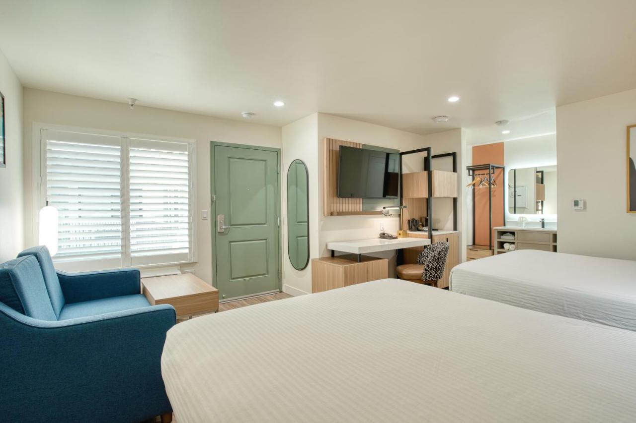Deluxe Family Suite