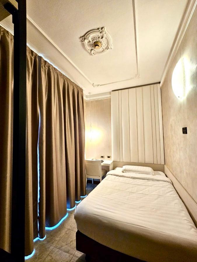 Single Room,907003072:JPEG