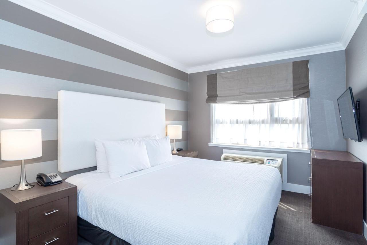 Tower Suite, 1 King Bed, Sofa Bed, Kitchen, W/D, Balcony