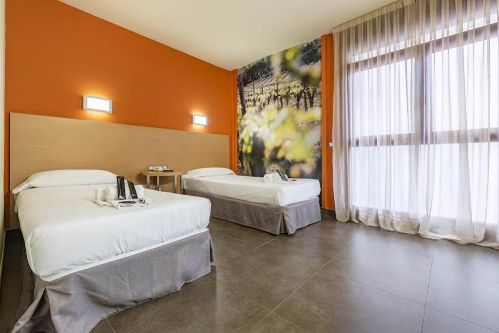 Triple Room,14045190:JPEG