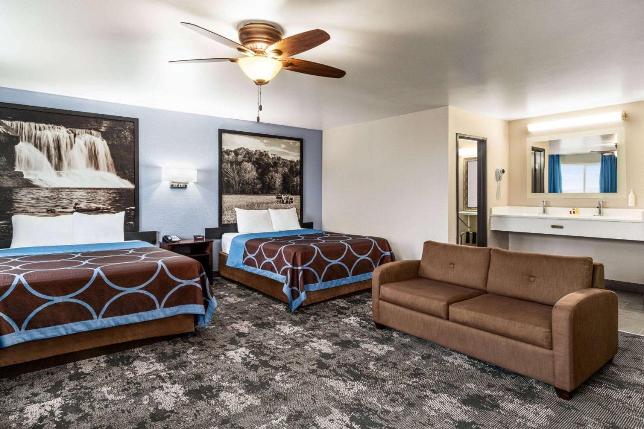 Studio Suite with Two Queen Beds - Non-Smoking