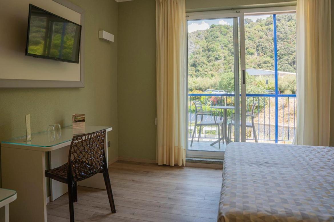 Double Room Pool View