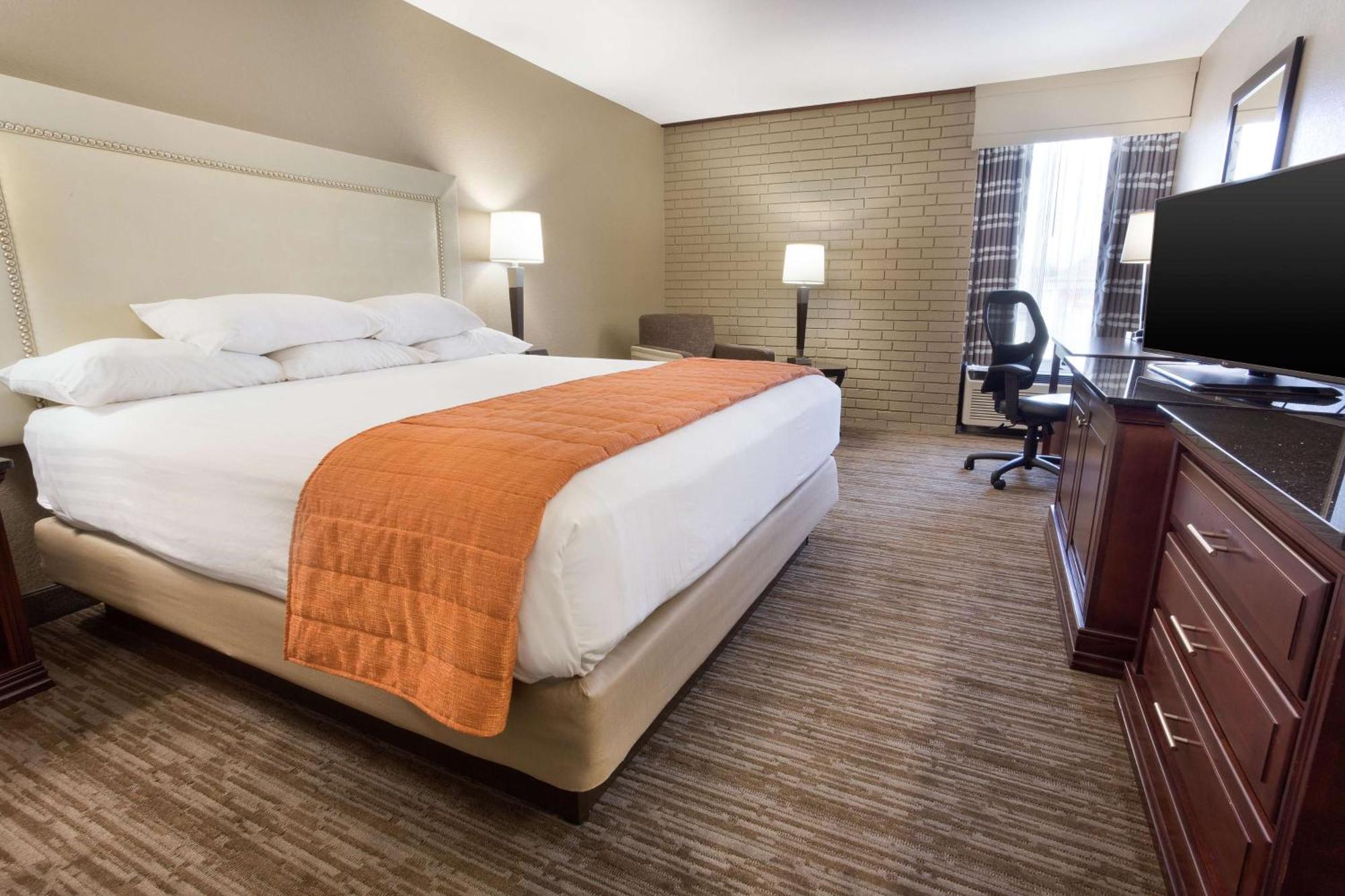 Superior King Room