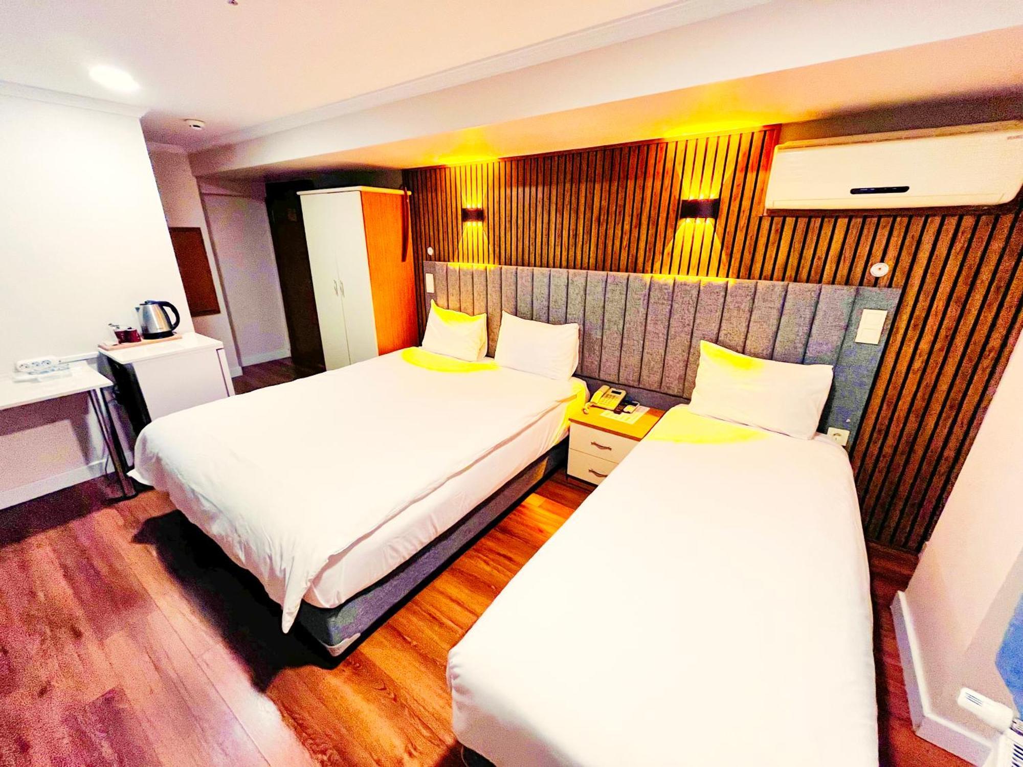 Classic Triple Room