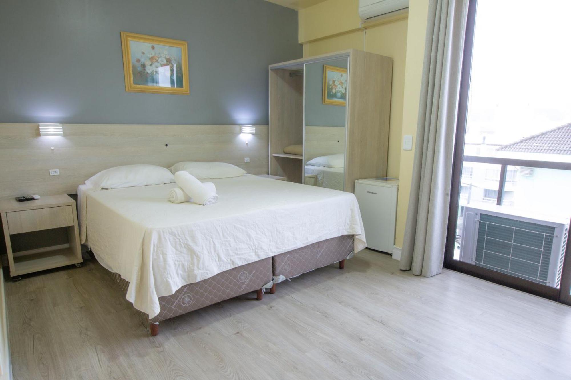 Deluxe Double Room Side Sea View