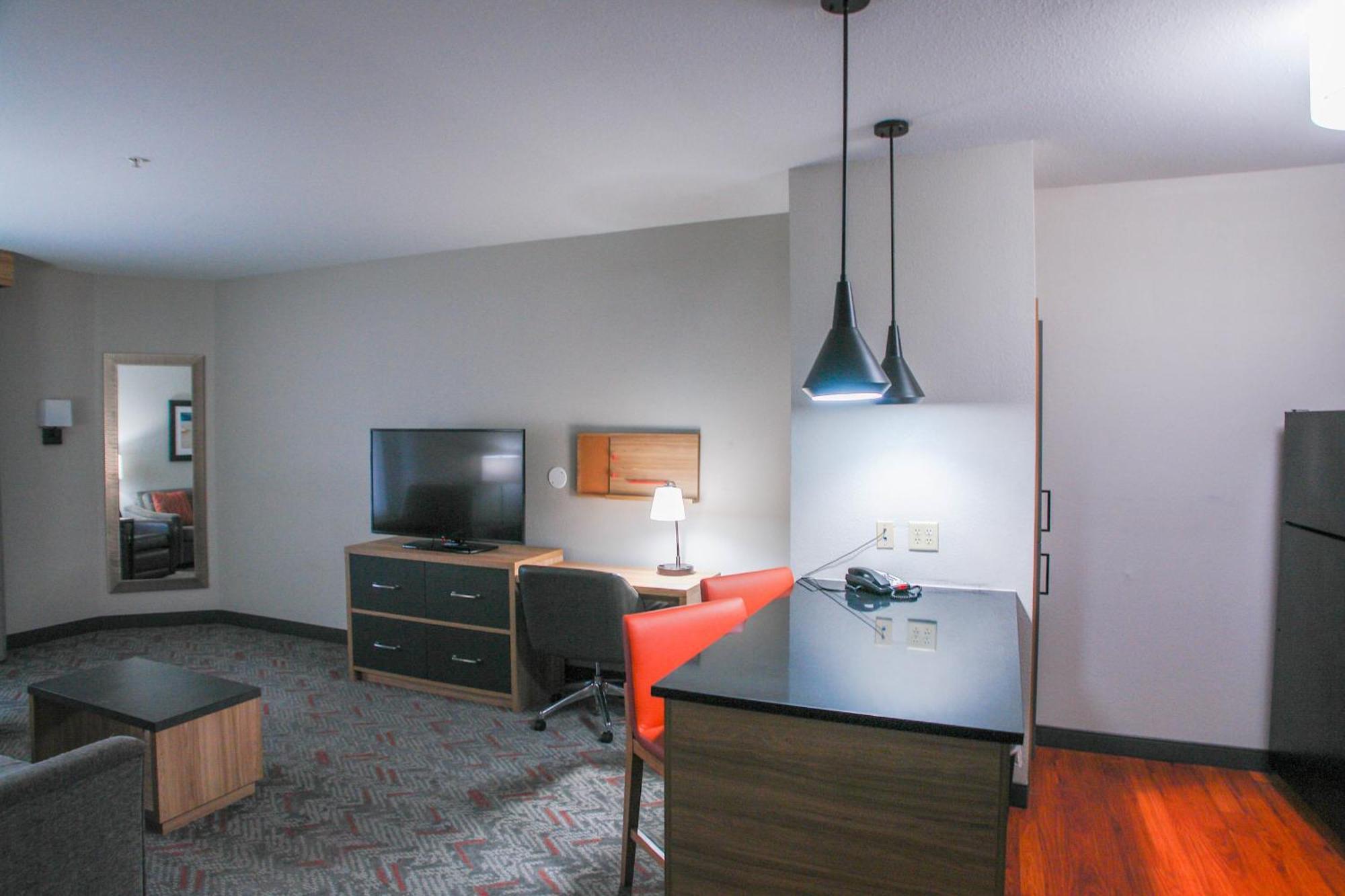 One-Bedroom King Room with Living Kitchen and Sofa