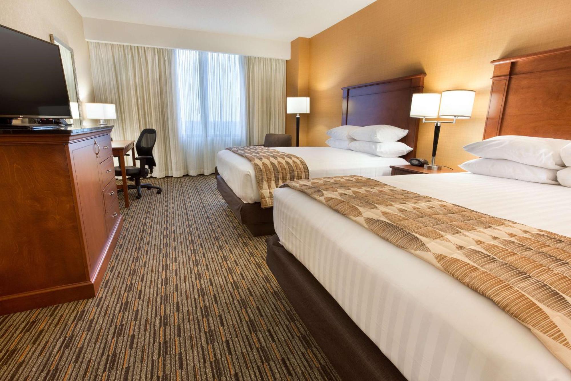 Deluxe Queen Room with Two Queen Beds