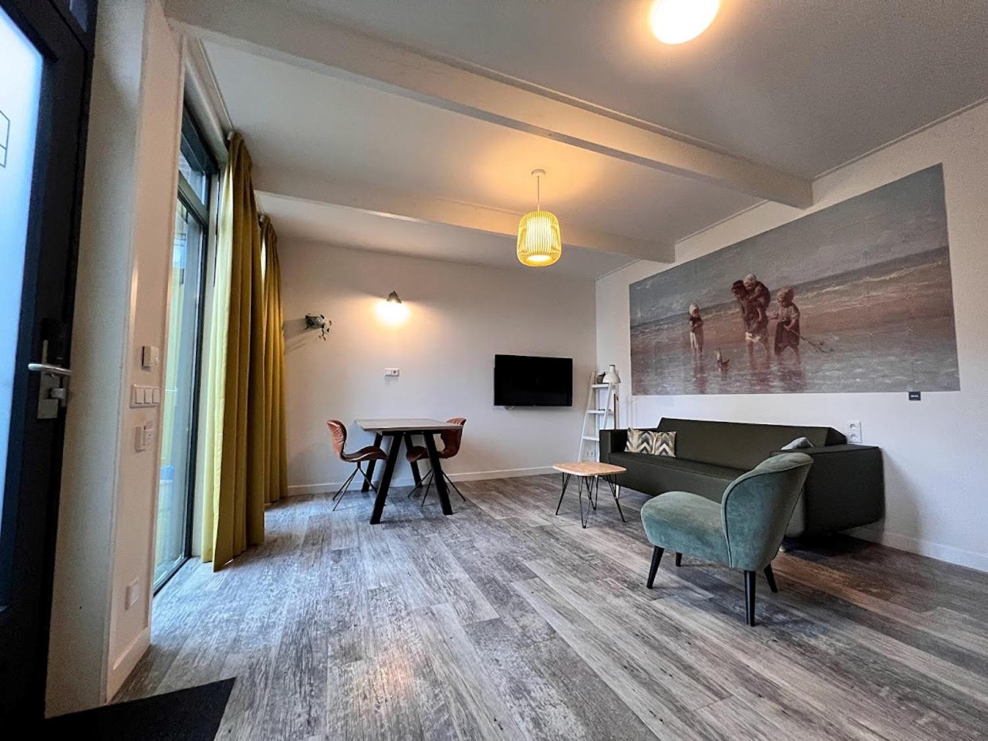 One-Bedroom Apartment,1515482617:JPEG