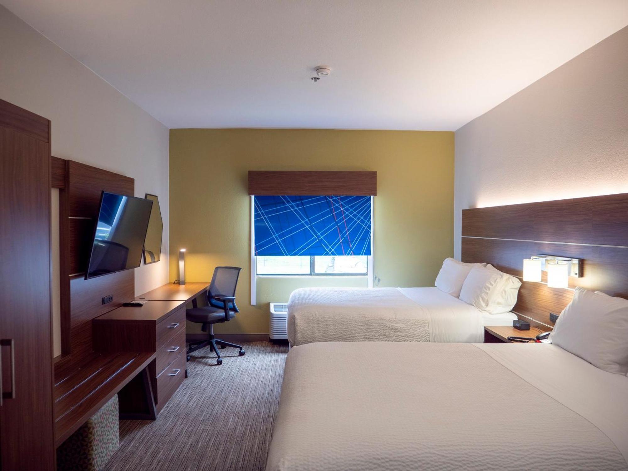 Standard Queen Room with Sofa Bed
