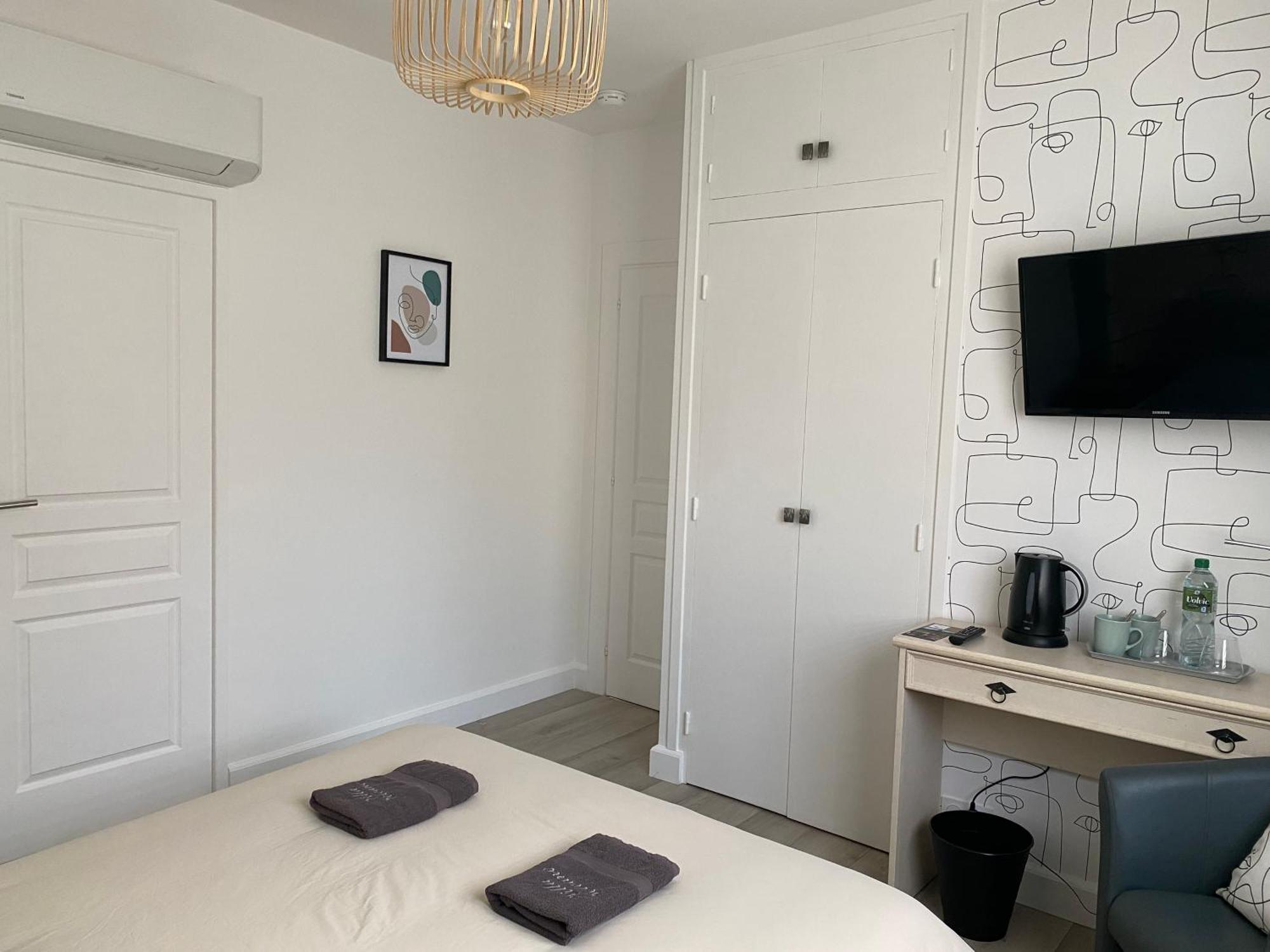 Standard Double Room,1502905171:JPEG