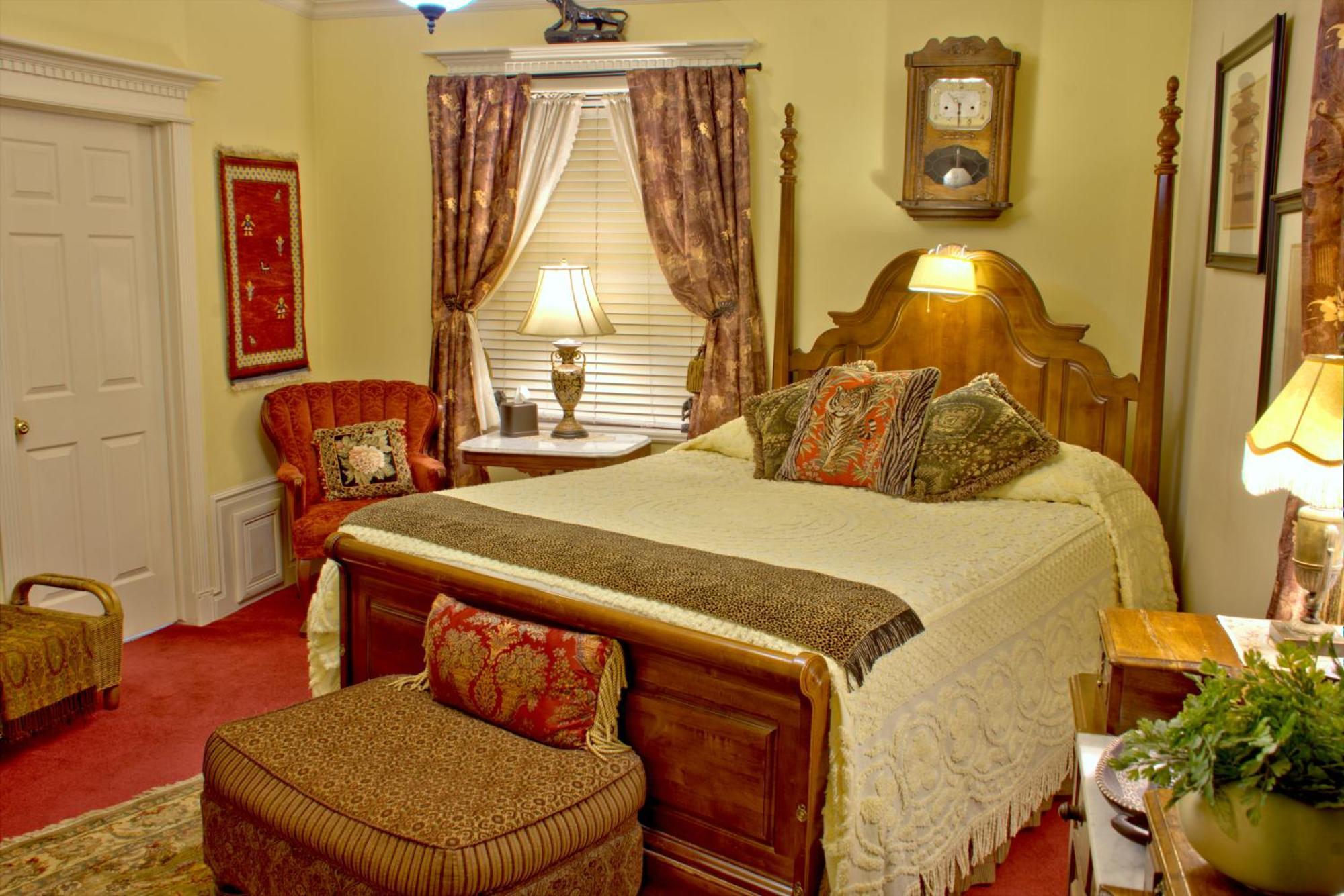 Deluxe King Room