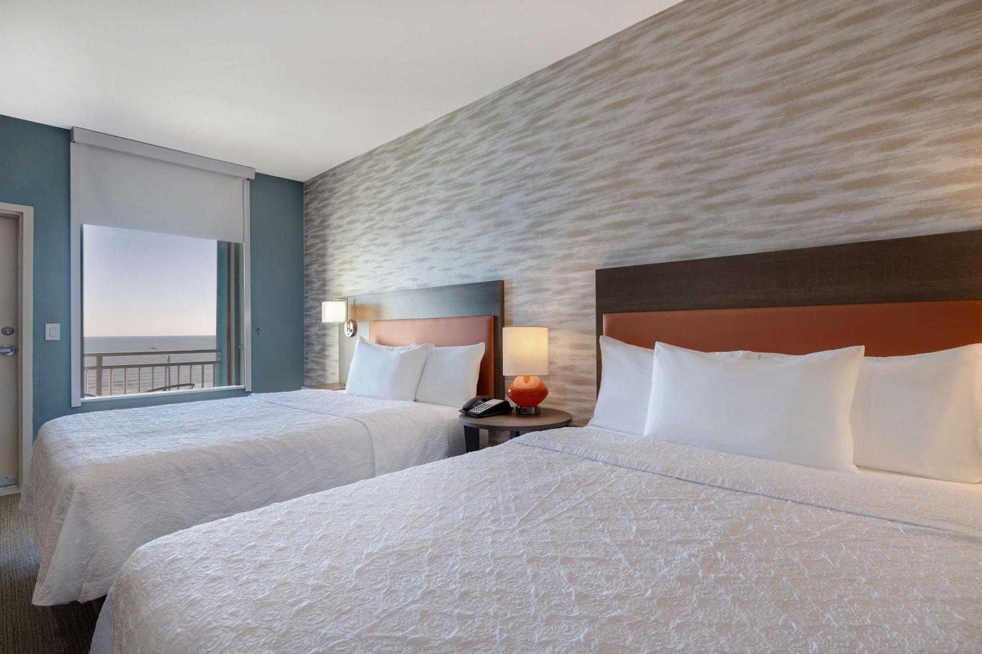 Studio Suite with Two Queen Beds and Balcony - Ocean View