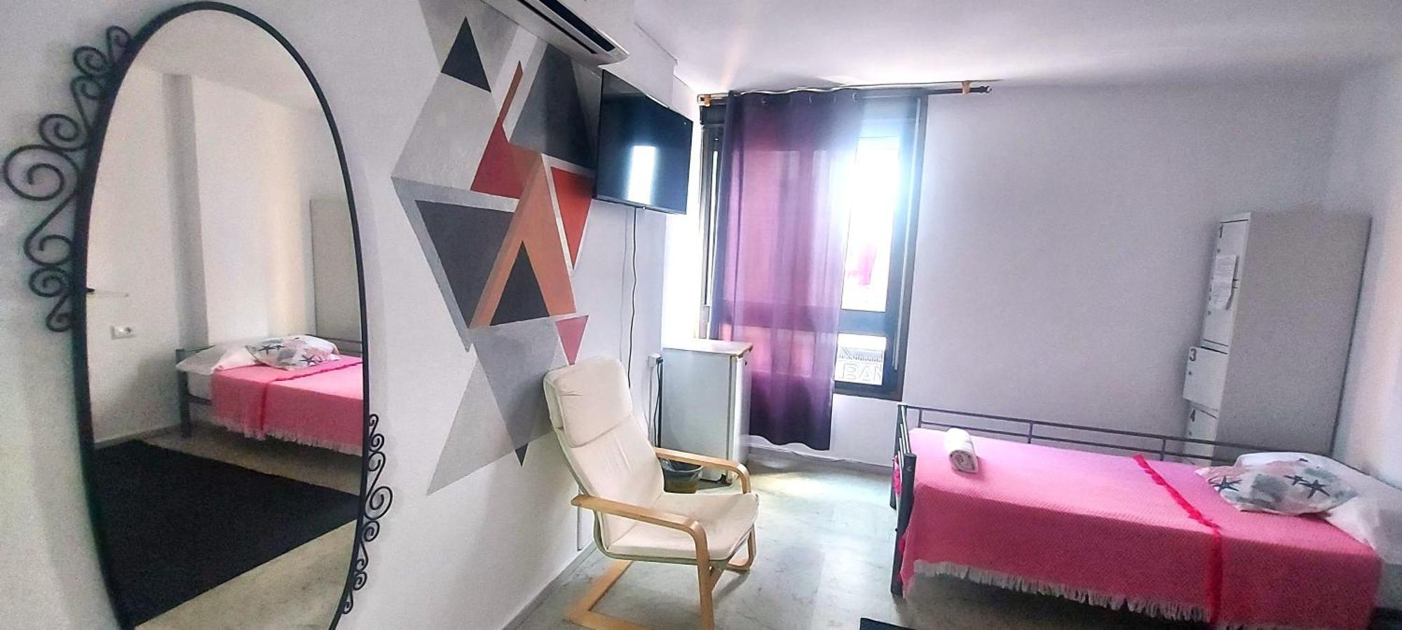 Habitación Doble con baño compartido - 2 camas