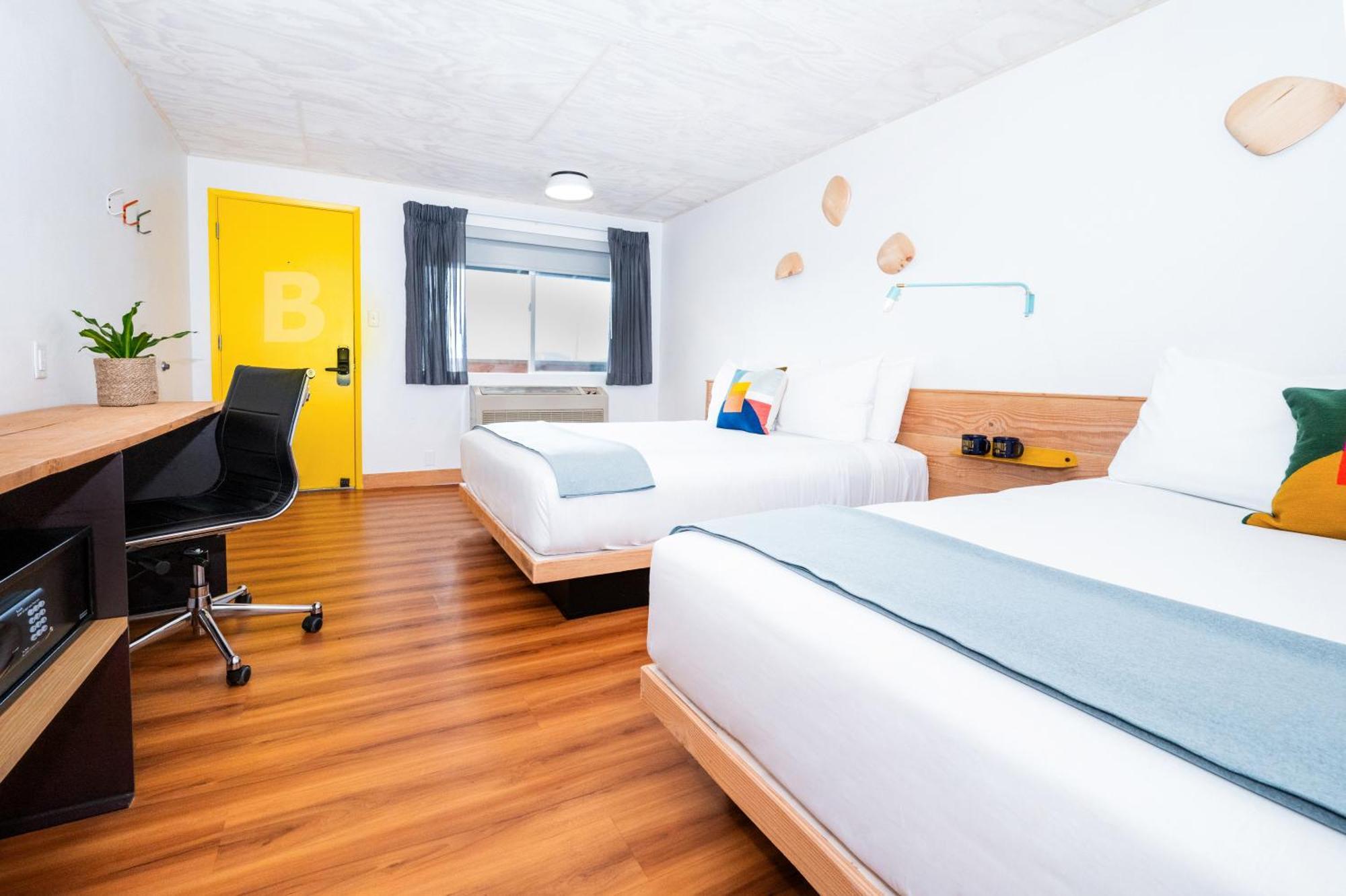 Deluxe Queen Room with Two Queen Beds