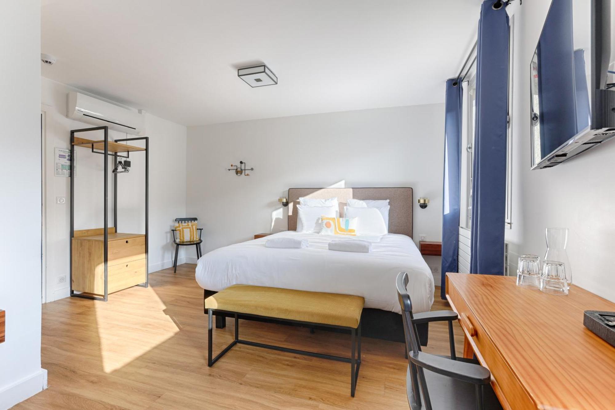 Triple Room Shower,1695819614:JPEG