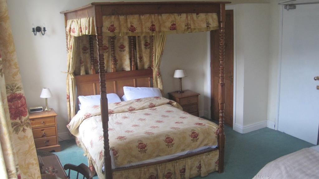 Standard Family of 3 Room