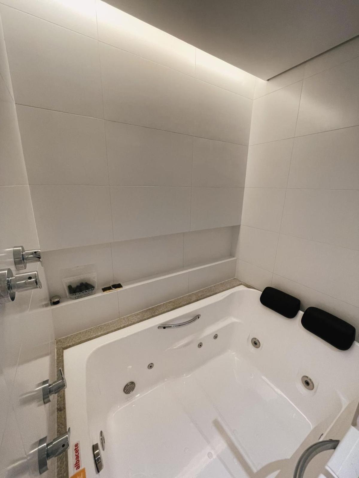 Quarto Família com Banheira