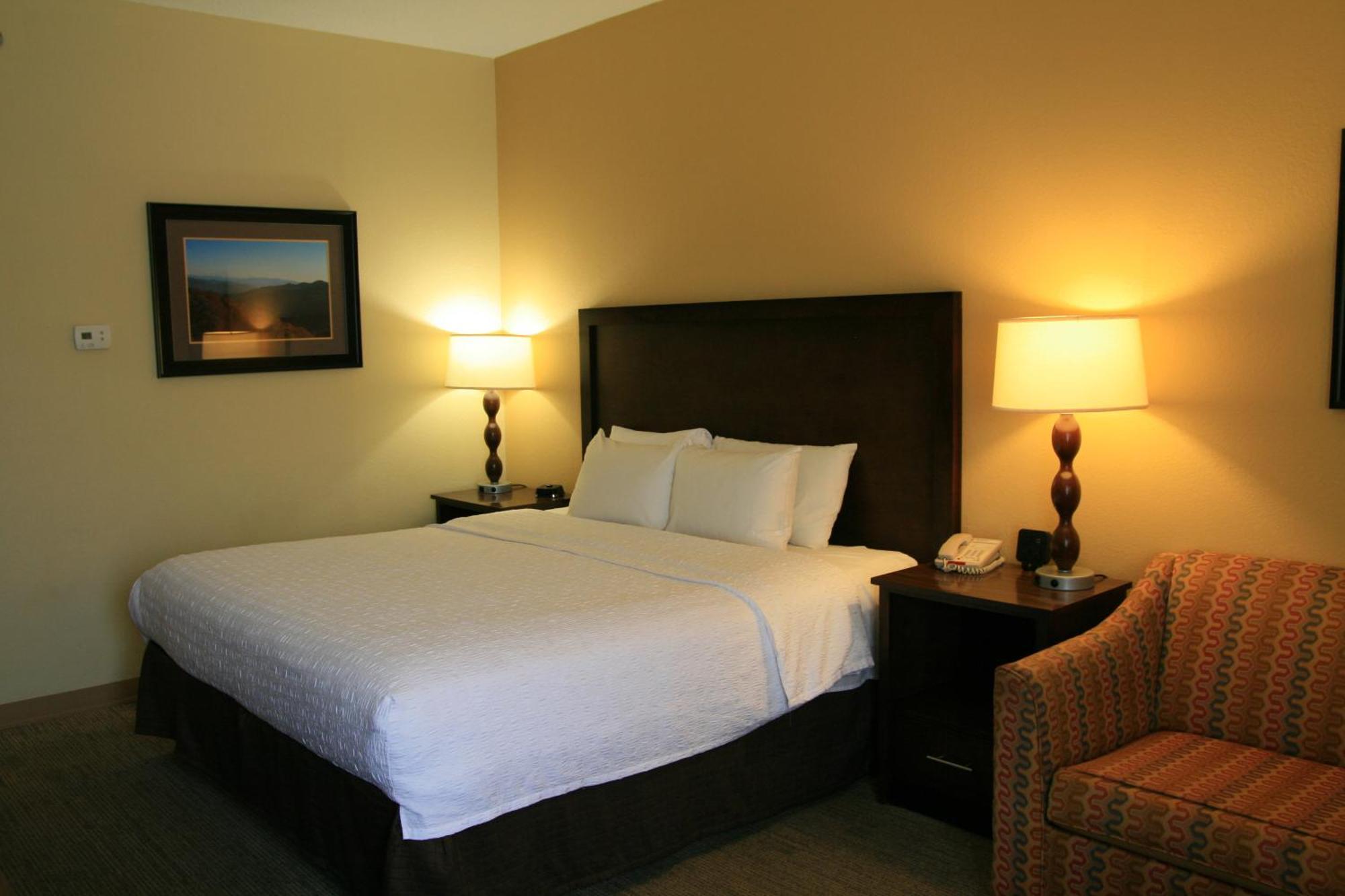 King Room with Sofa - Non Smoking