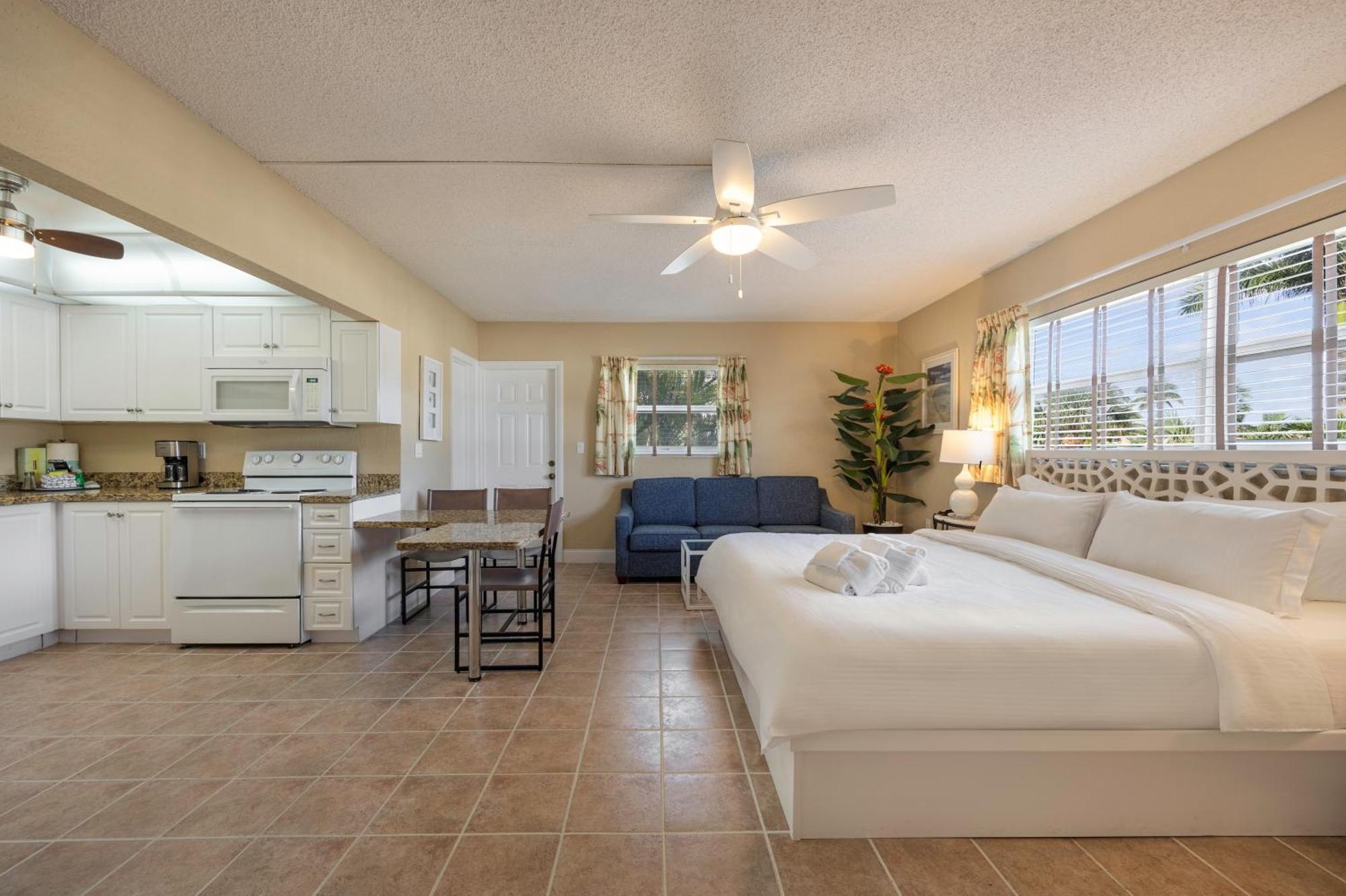 Studio Apartment