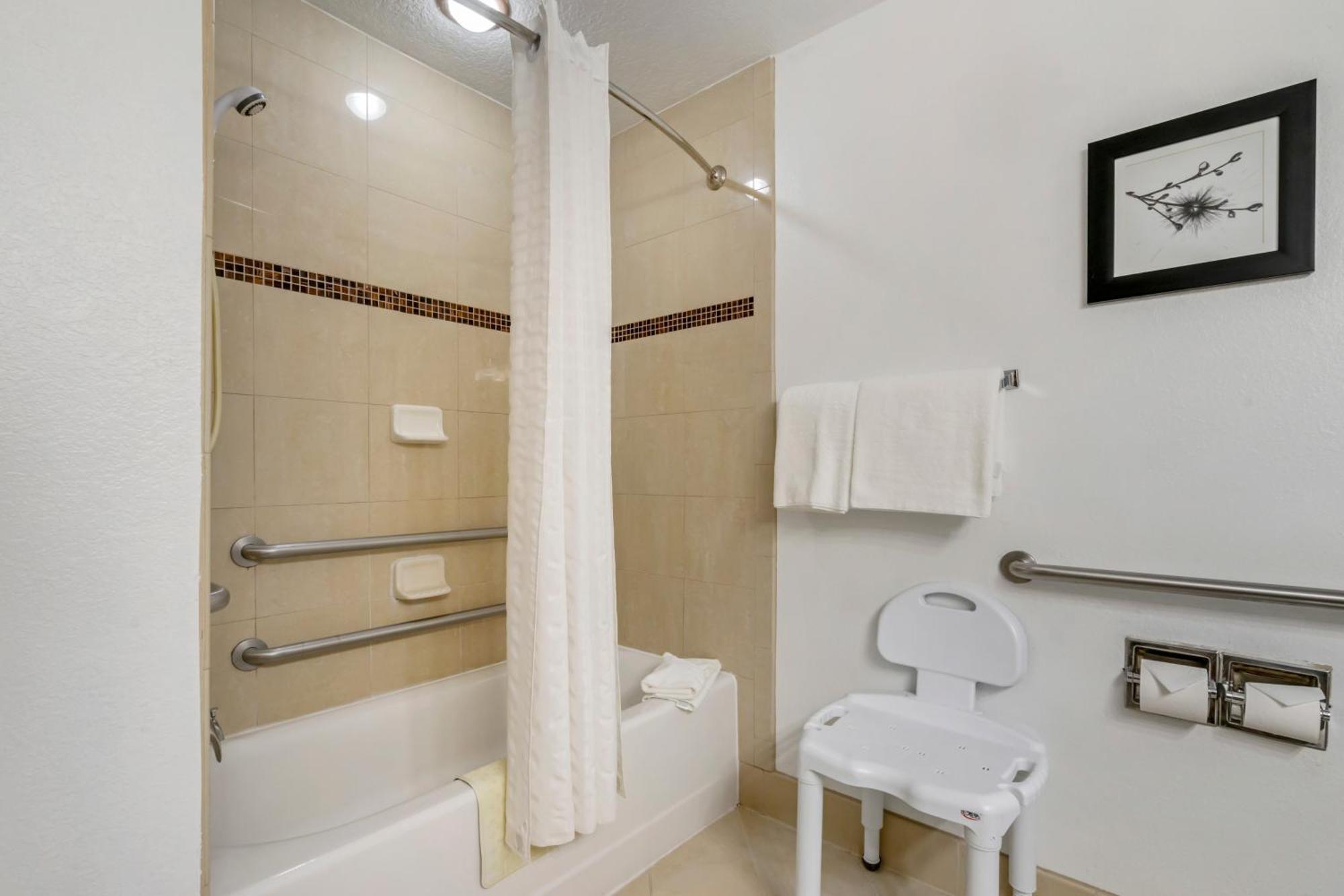 King Room - Disability Access/Non-Smoking