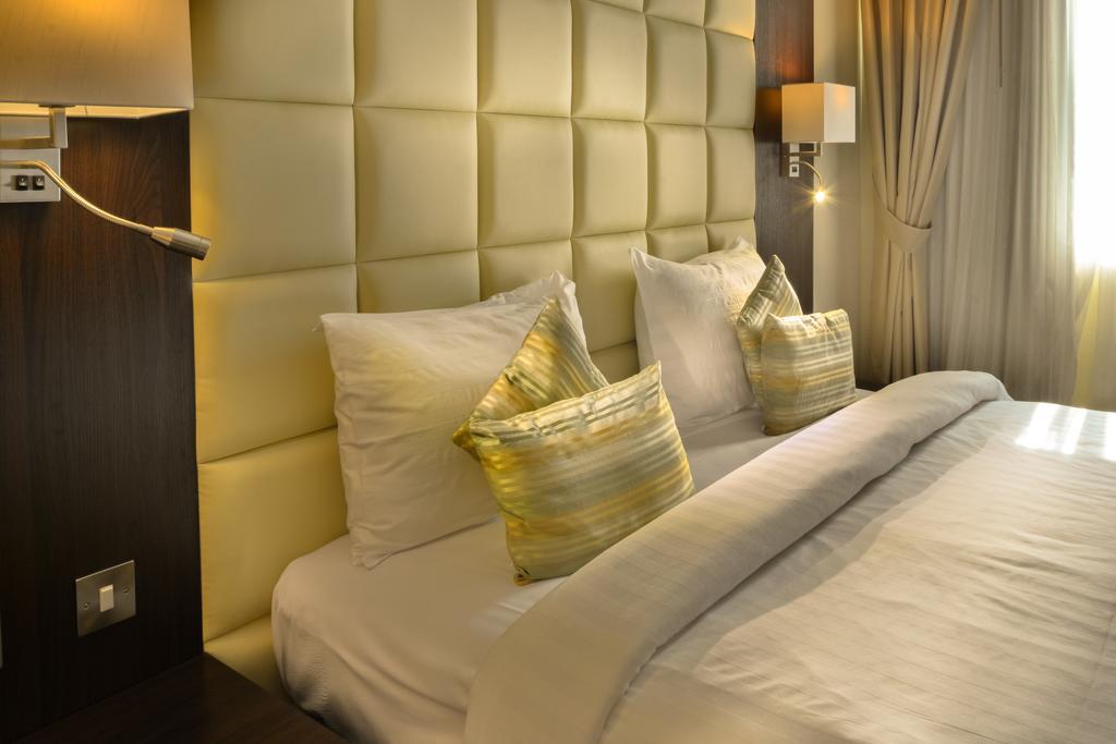 Golden Suite