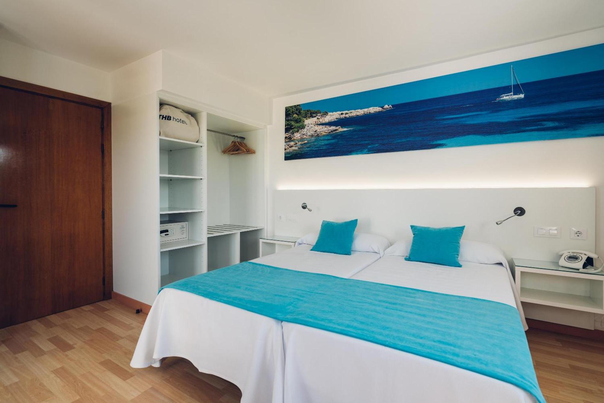 Superior Double Room Pool View
