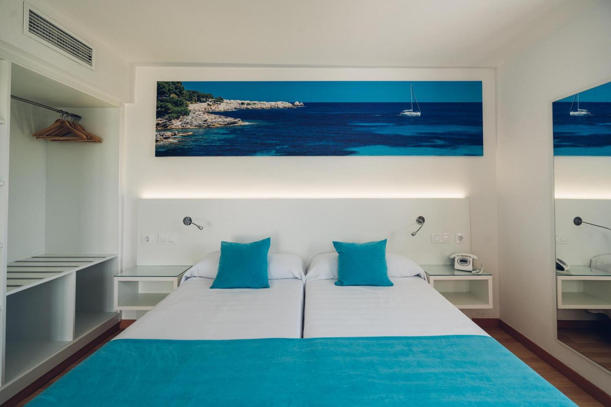 Superior Double Room Pool View