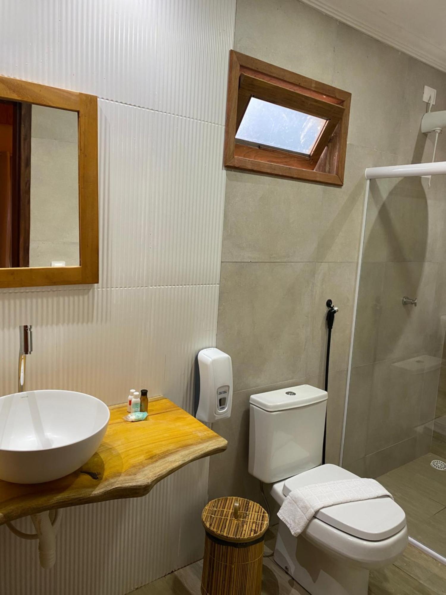Family Room Private Bathroom