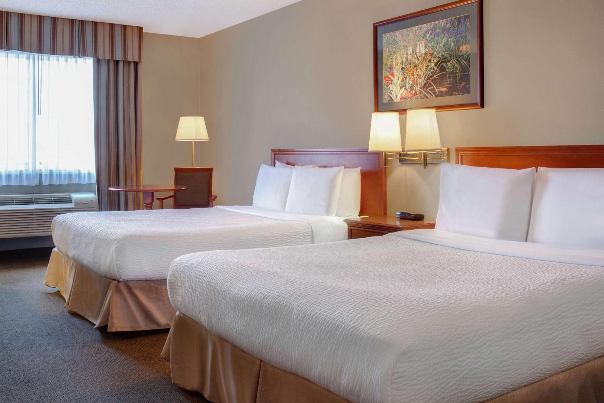 Queen Room with Two Queen Beds - Non-Smoking