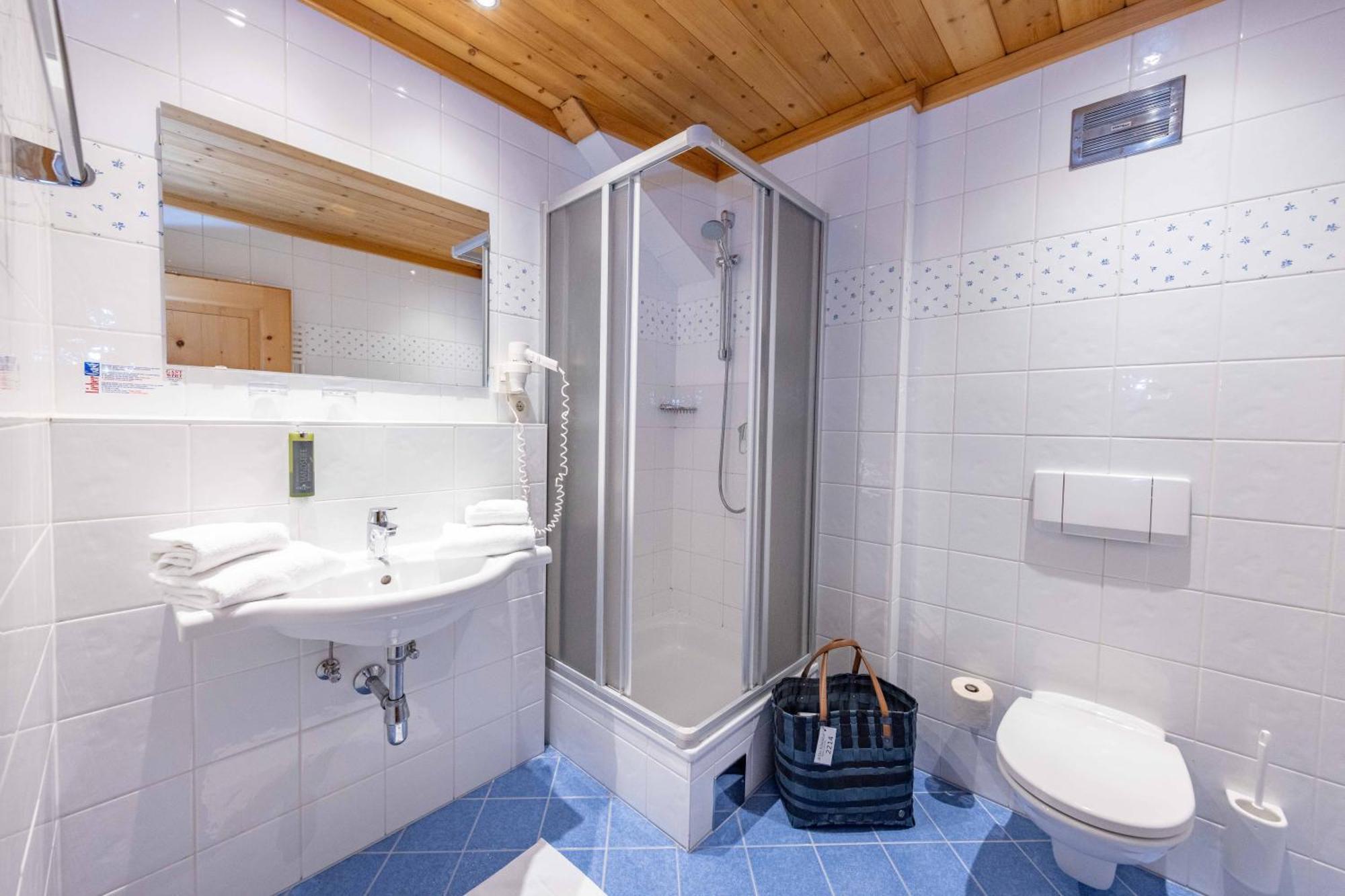 Economy Single Room