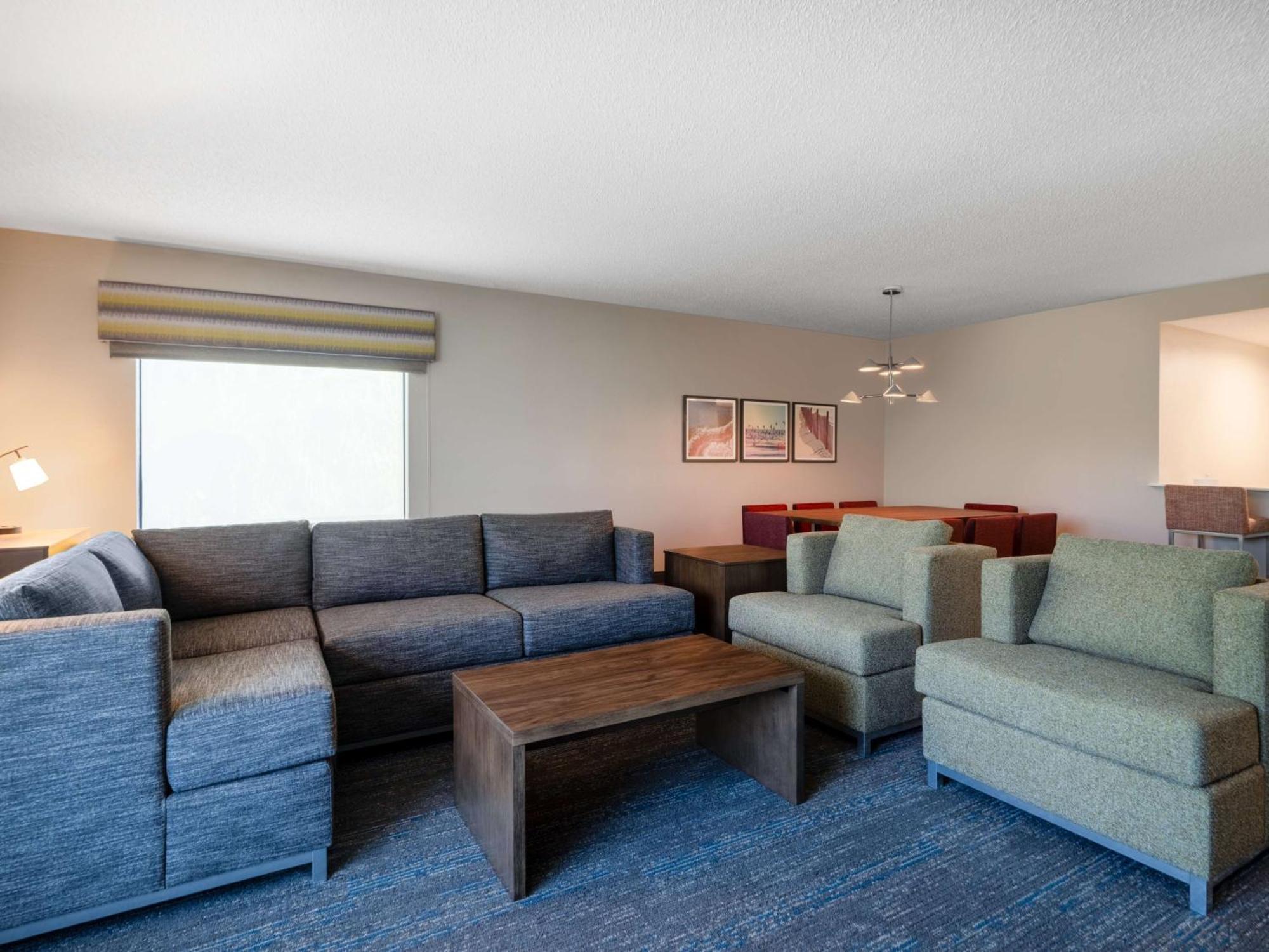 King Suite with Sofa Bed - Non-Smoking