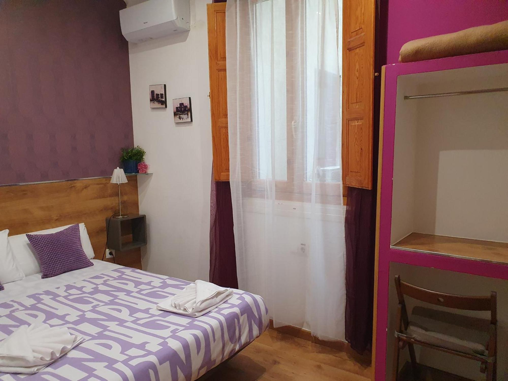 Small Double Room,1538095783:JPEG