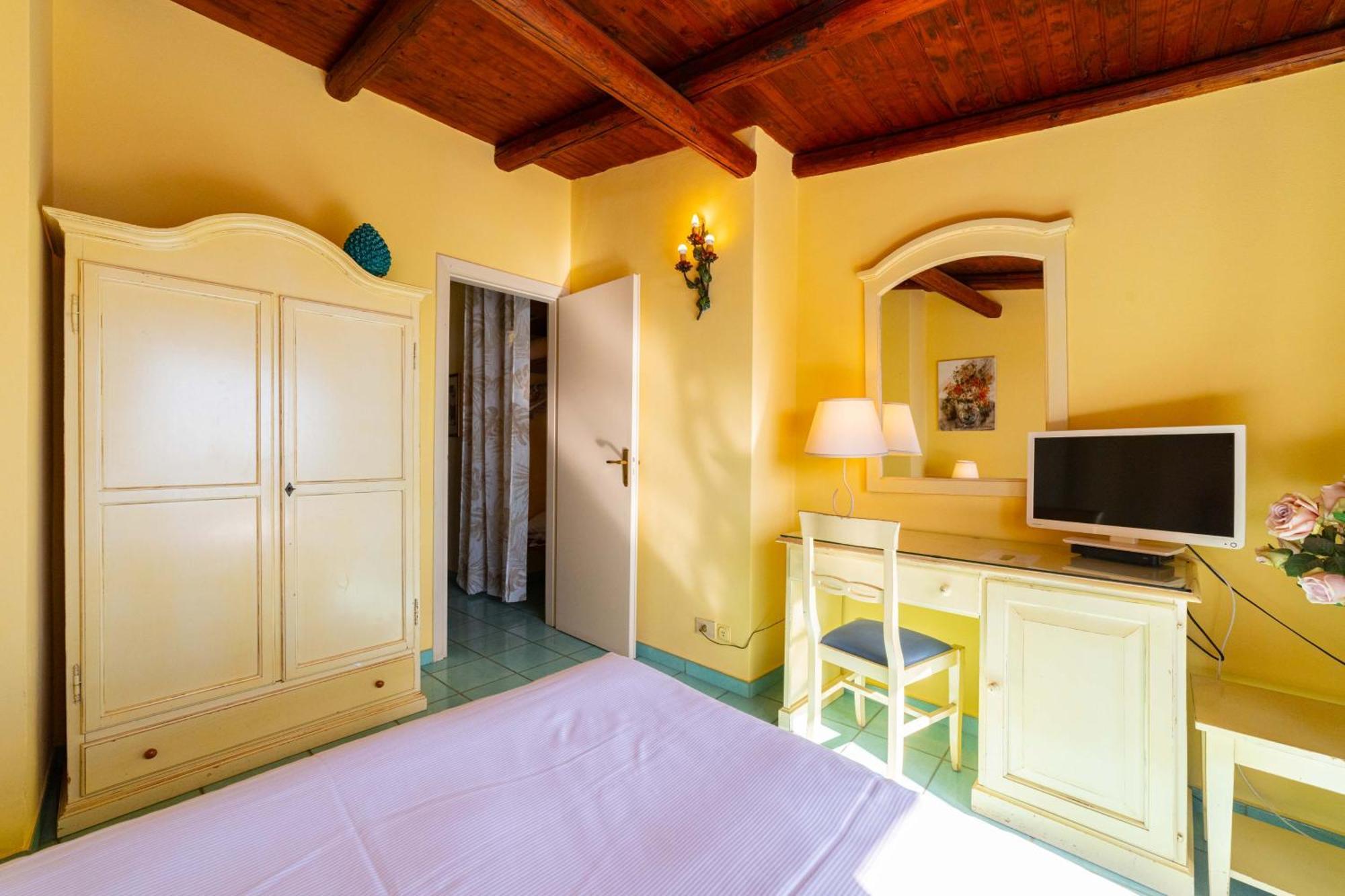 Queen Room Sea View