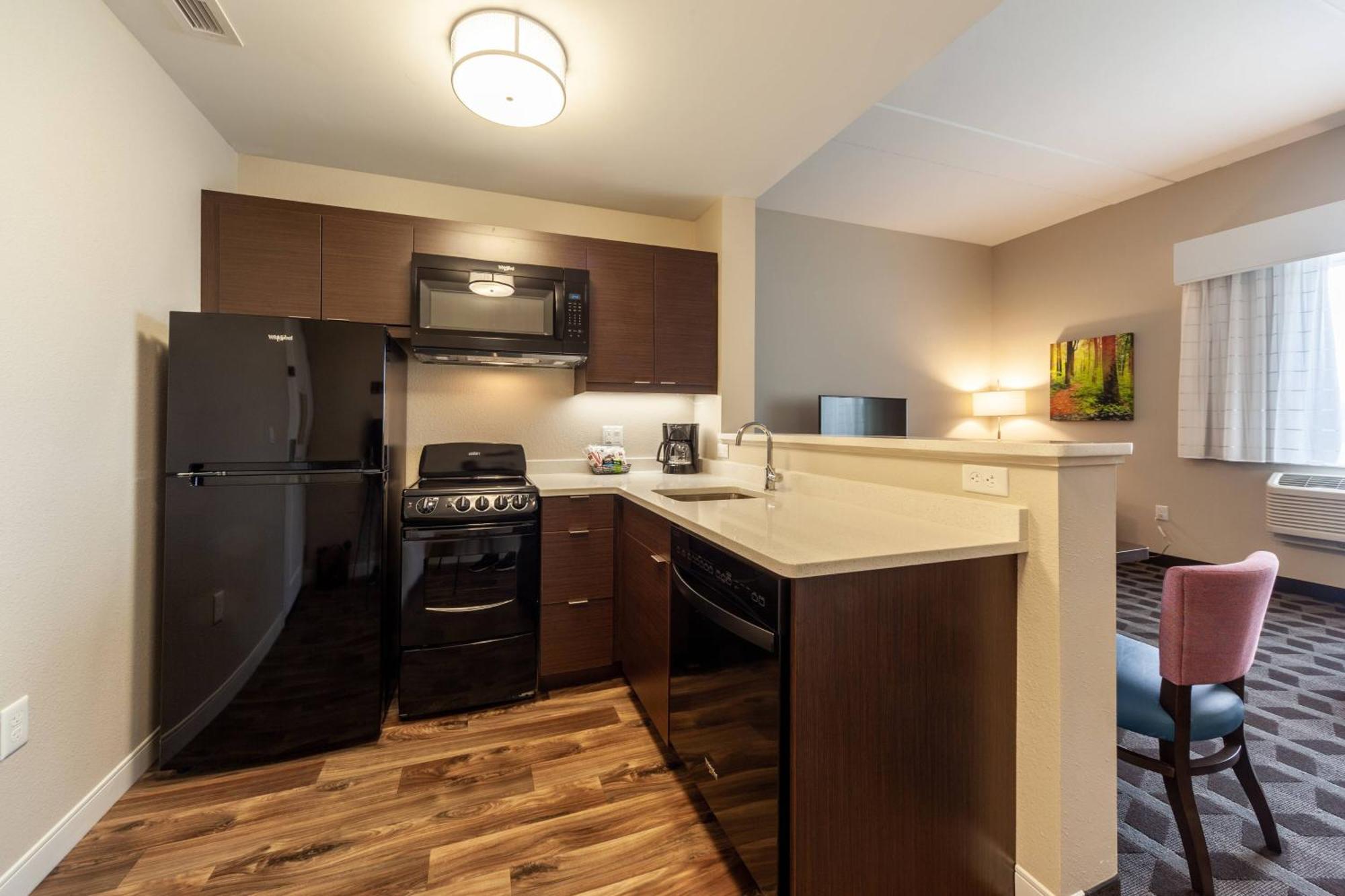 2 Bedroom Suite