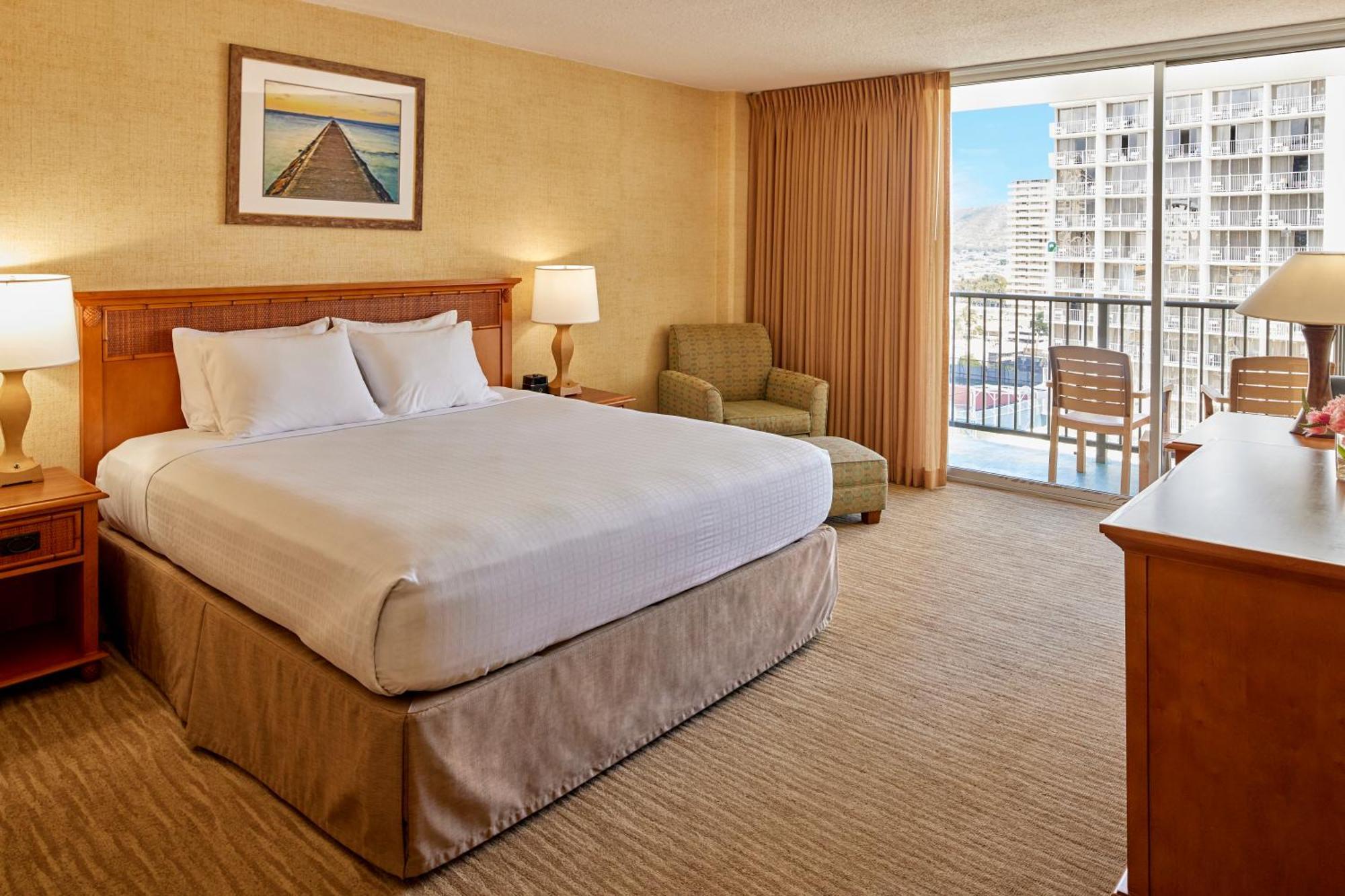 Suite with Mountain View,1538871967:JPEG