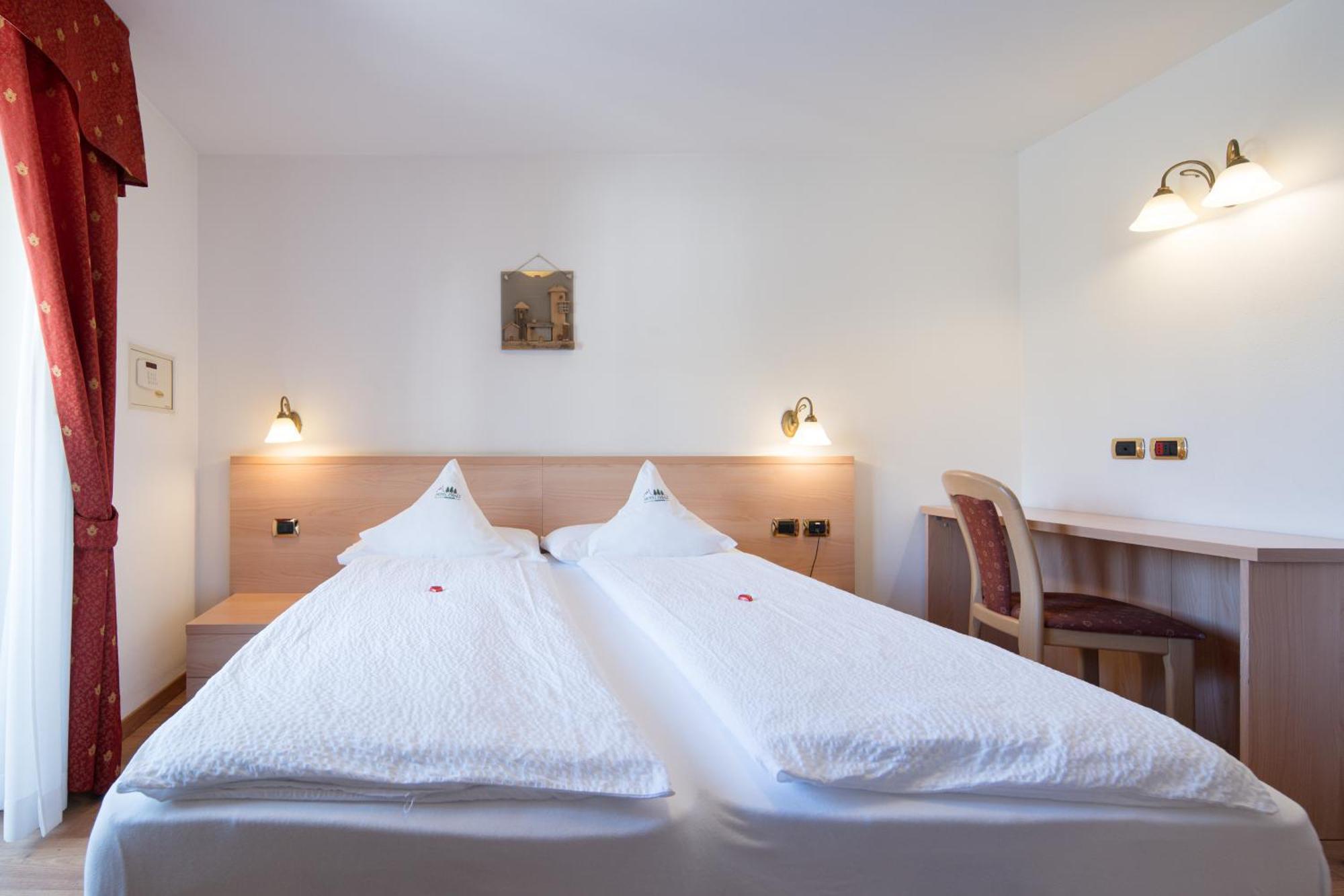 Standard Double or Twin Room,1539411631:JPEG