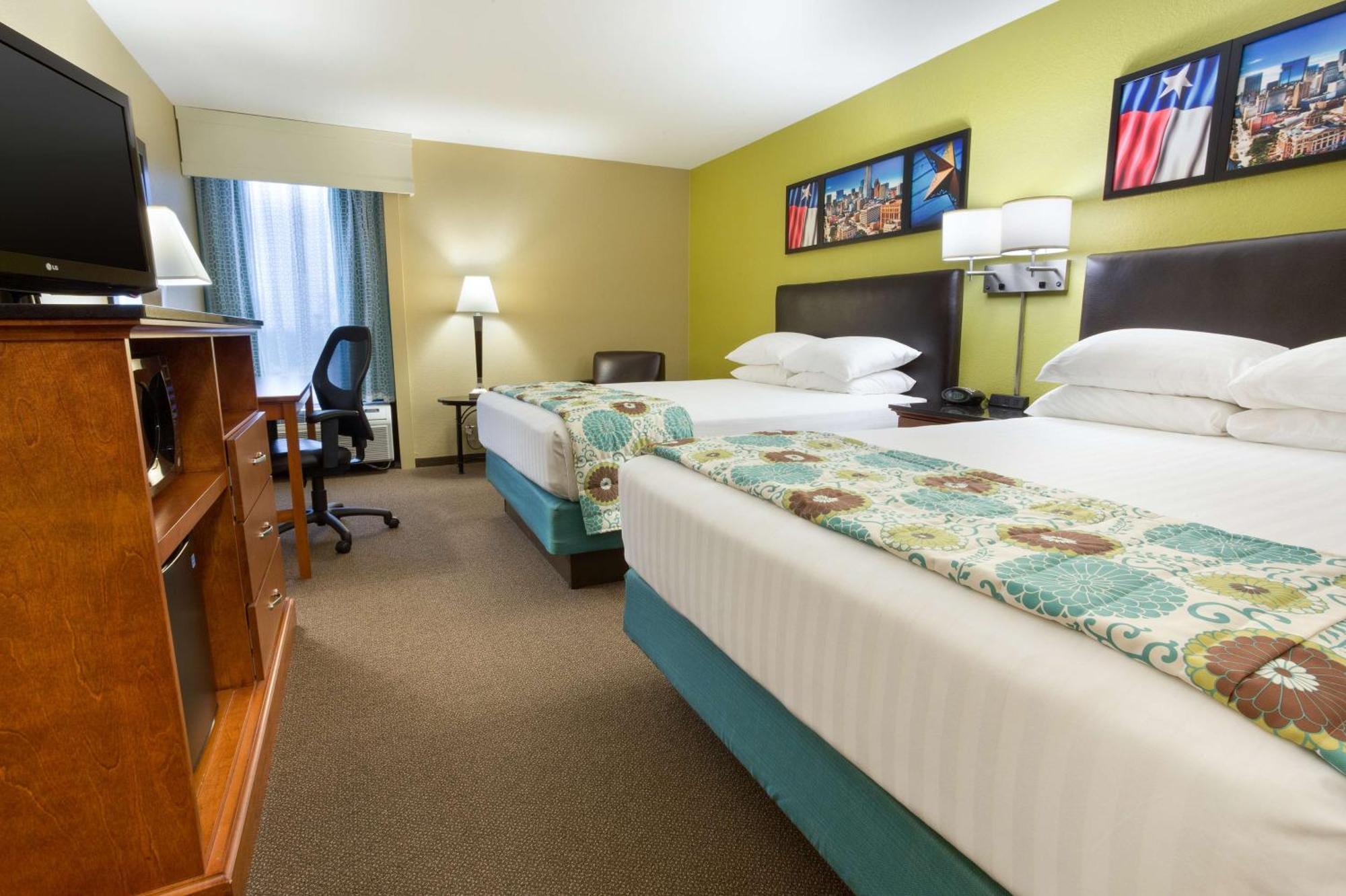 Queen Room with Two Queen Beds
