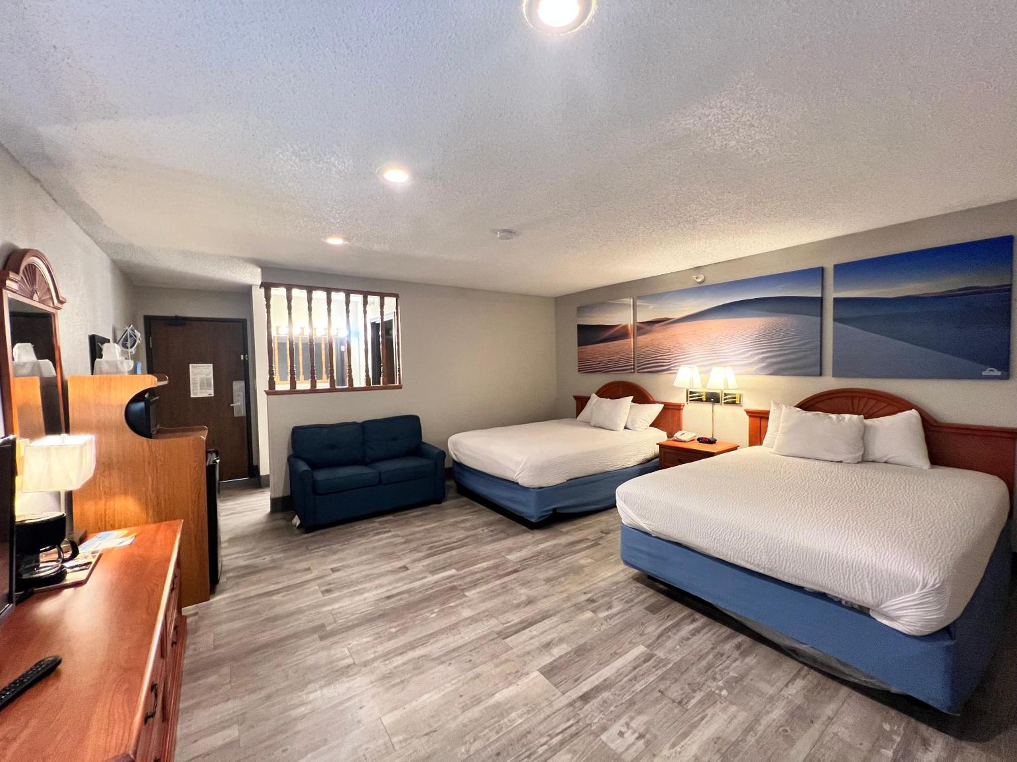 Deluxe Queen Room Two Queen Beds Non-Smoking