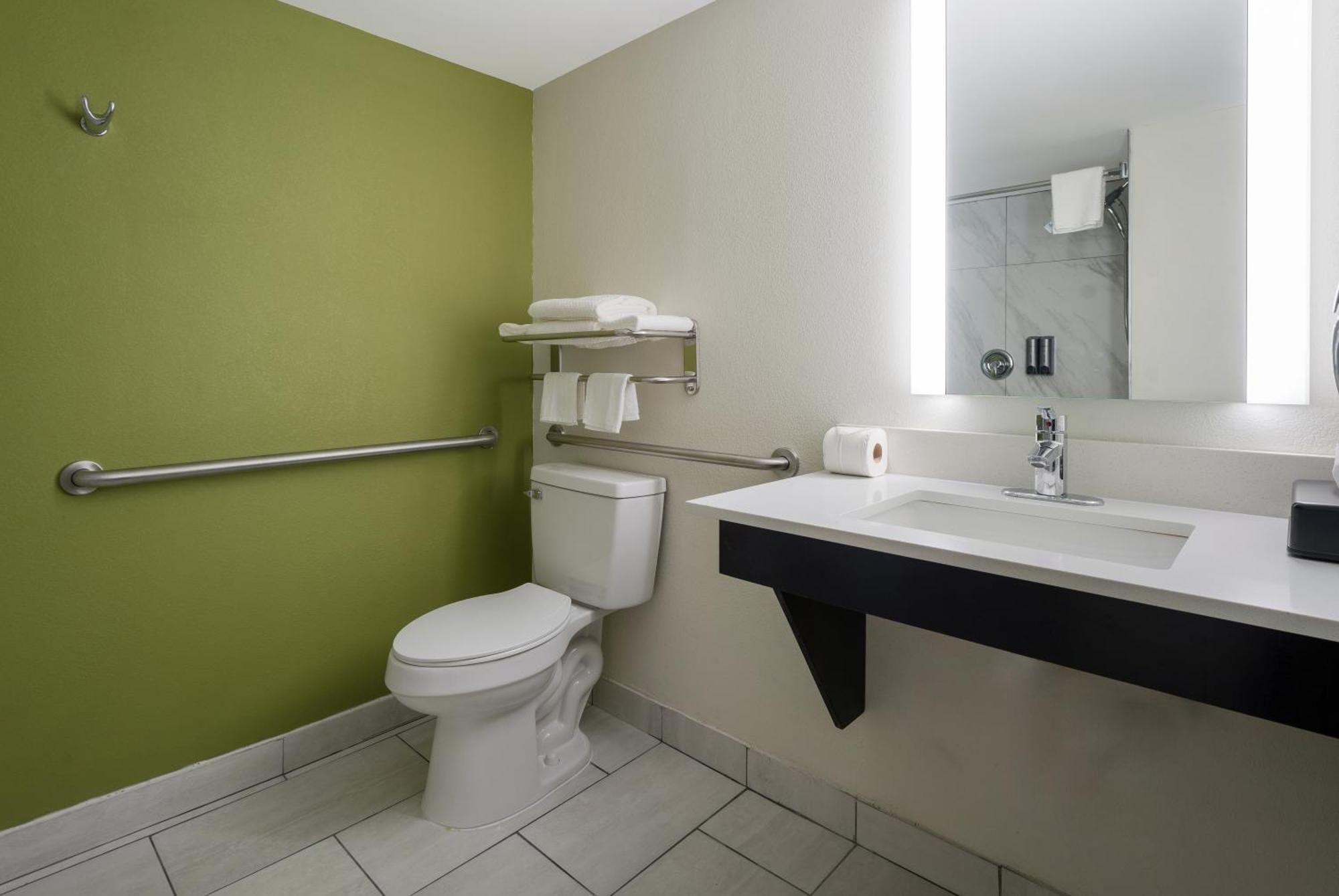Queen Room with Two Queen Beds - Accessible/Non Smoking