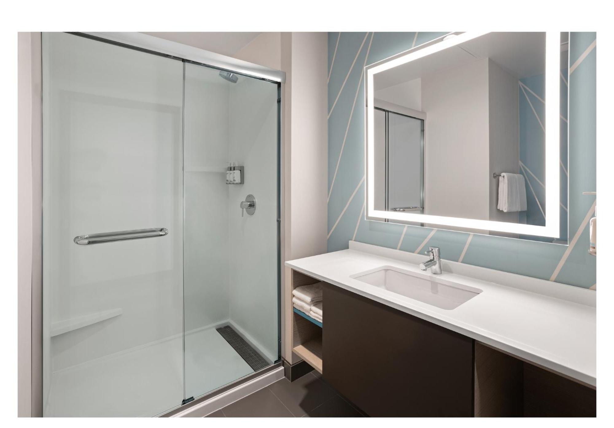 King Room - Hearing Accessible