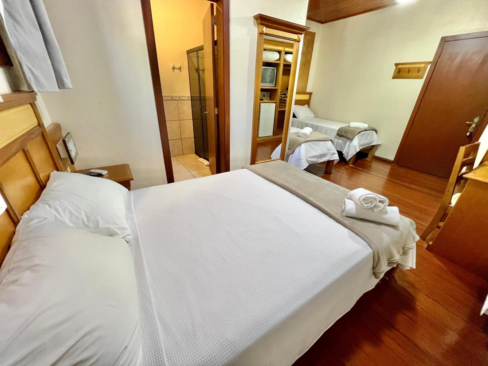 Quarto Quádruplo de Luxo