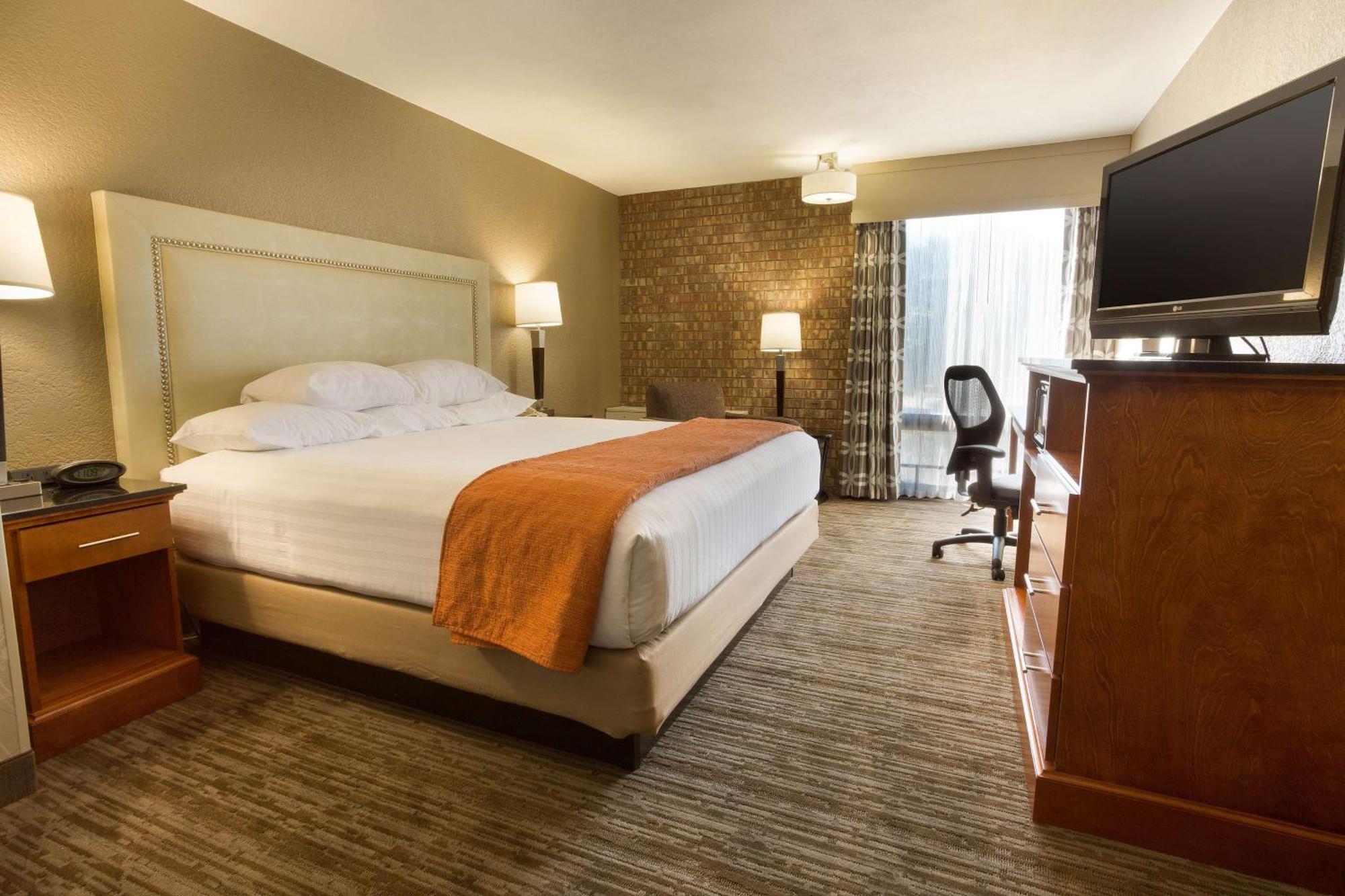 Deluxe Queen Room,1649938401:JPEG