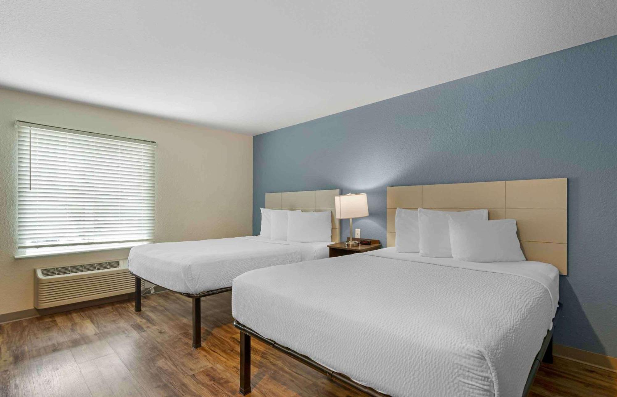 Standard Queen Room with Two Queen Beds - Non-Smoking