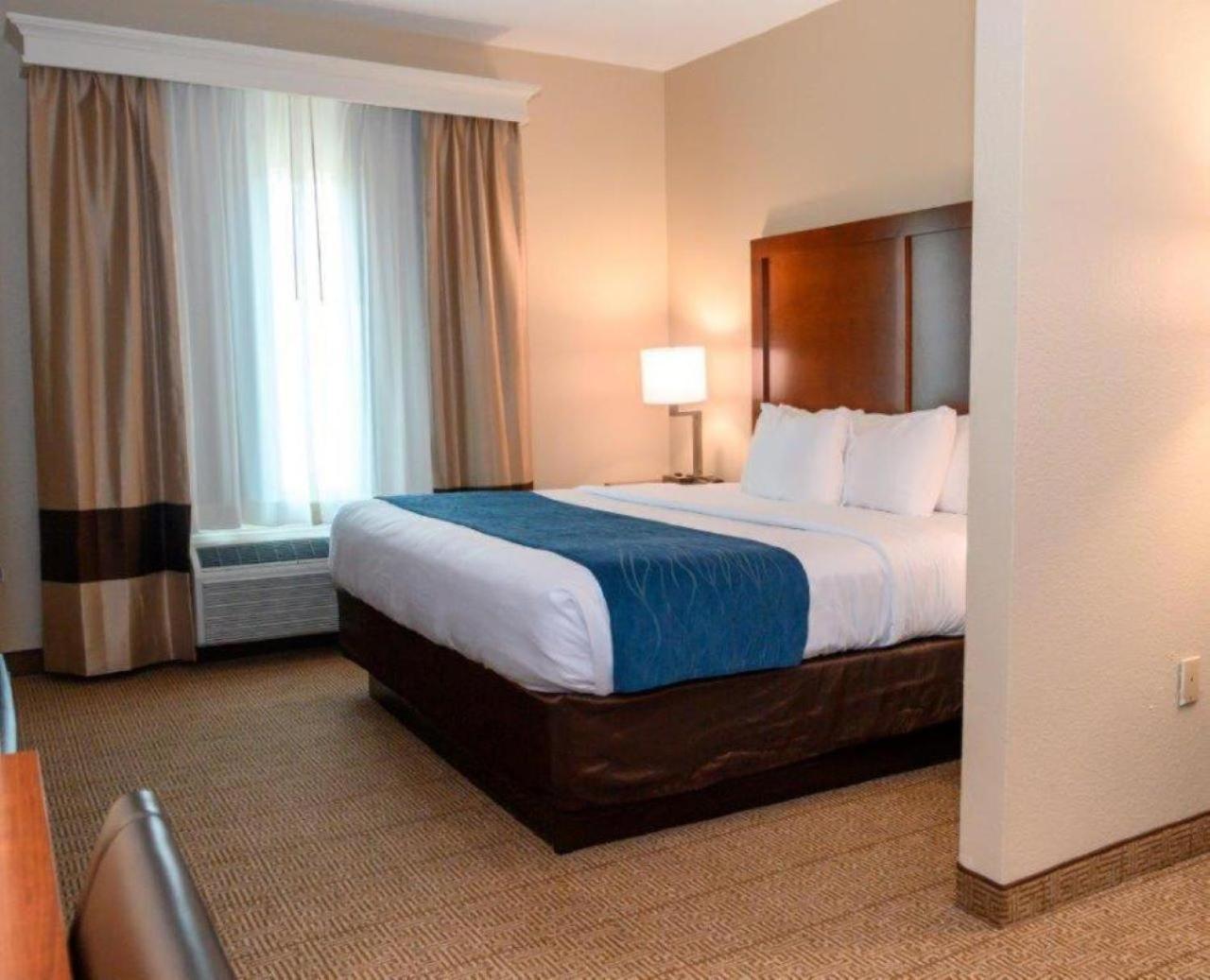 King Room - Accessible/Non-Smoking