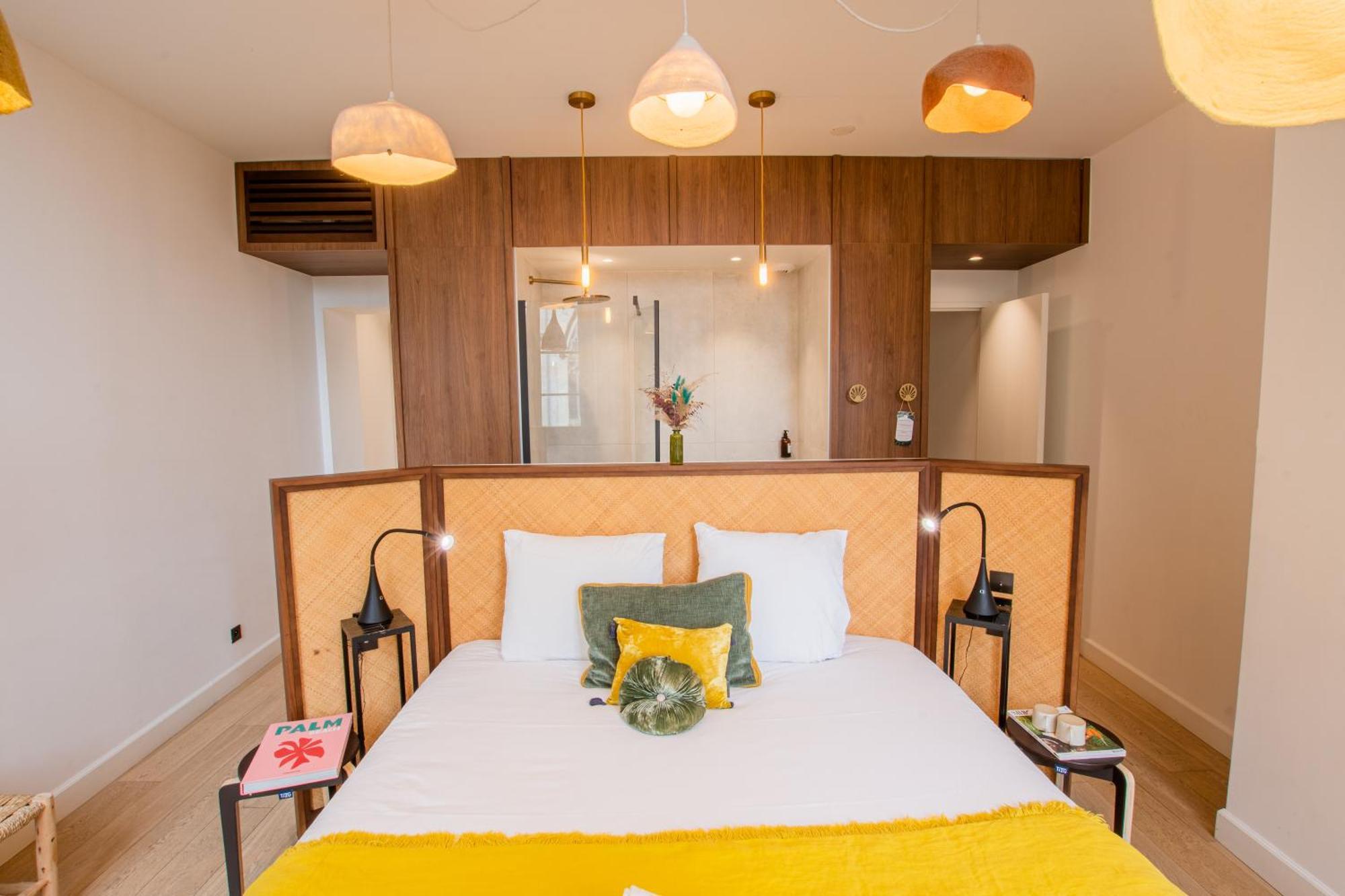 Deluxe Double Room Church view