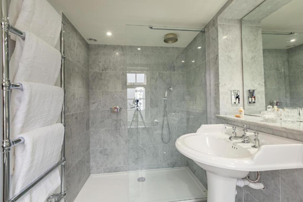 Deluxe Double Room with Bath